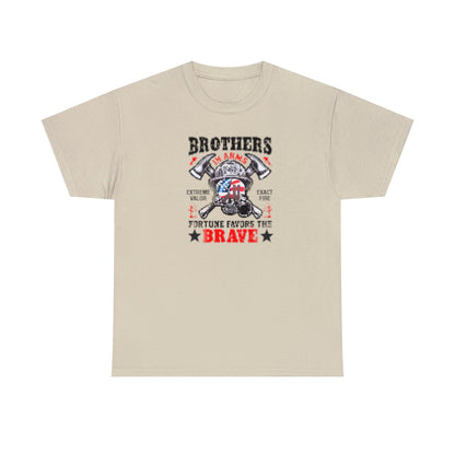 Brothers In Arms  (Men's T-Shirt)