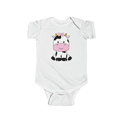 Lindo mono de niña con estampado de vaca