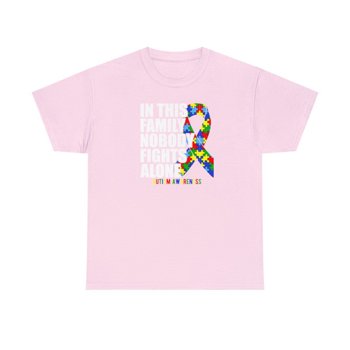 Personne ne se bat seul - (T-shirt unisexe adulte) Une partie de cet achat sera reversée à la lutte pour trouver un remède à l'autisme